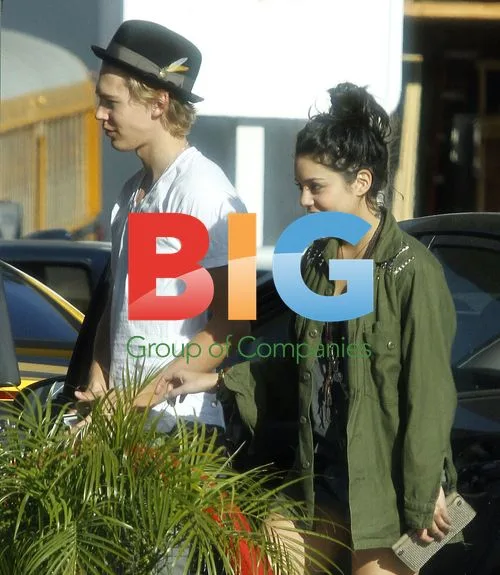 Vanessa Hudgens and Austin Butler
