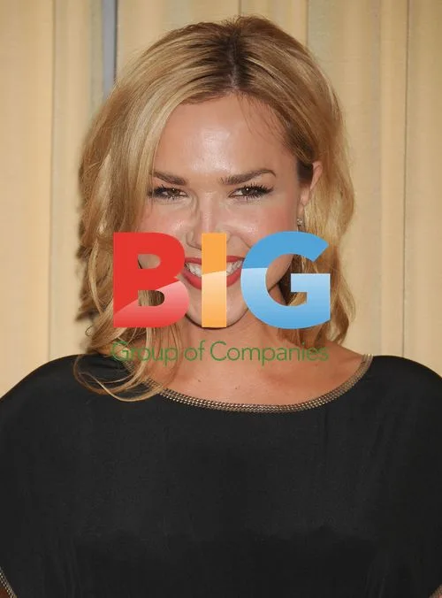 Arielle Kebbel at Forevermark & InStyle Golden Globes Event