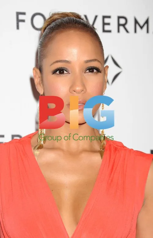 Dania Ramirez at Golden Globes Event