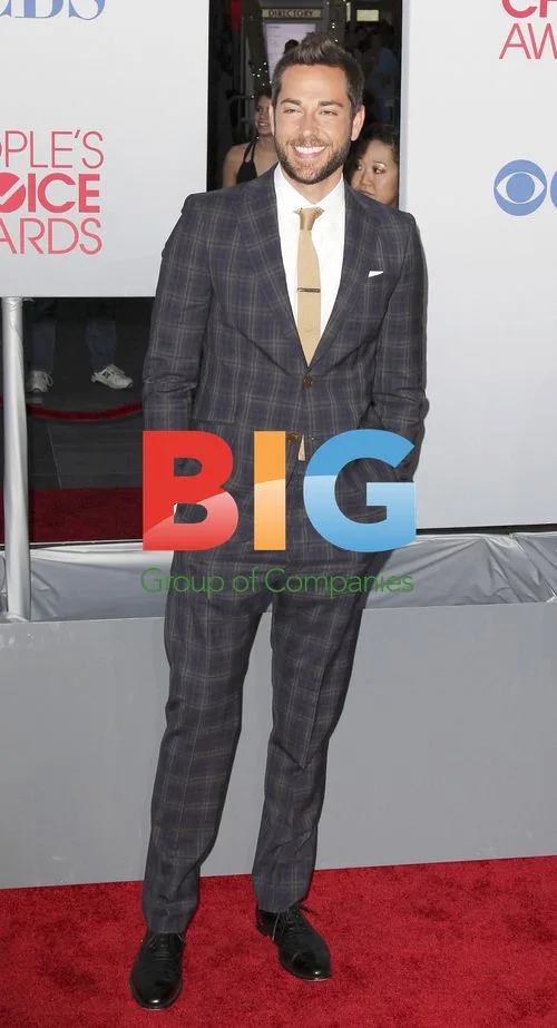 Zachary Levi at People's Choice Awards 2012