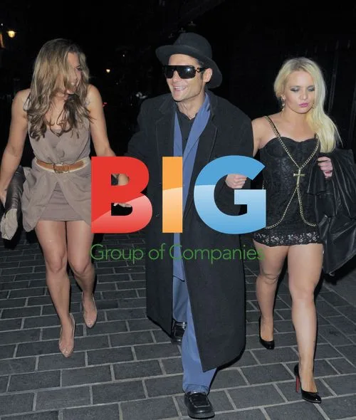 Corey Feldman leaves London club with friends