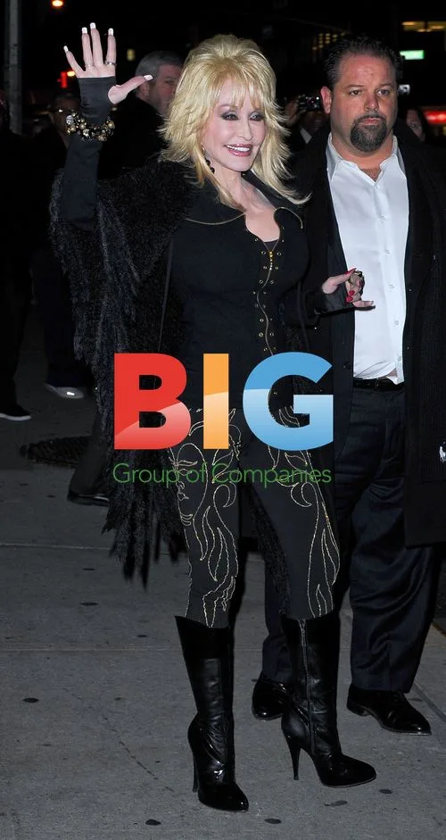 Dolly Parton Leaves Late Show
