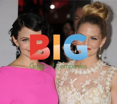 Ginnifer Goodwin and Jennifer Morrison at People's Choice Awards