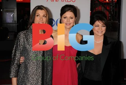 Wendie Malick, Jane Leeves, Valerie Bertinelli at People's Choice Awards