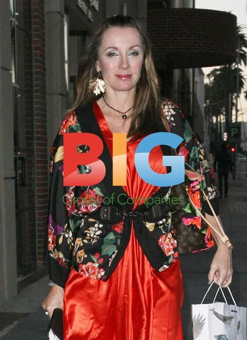 Tanya Newbould Runs Errands in LA