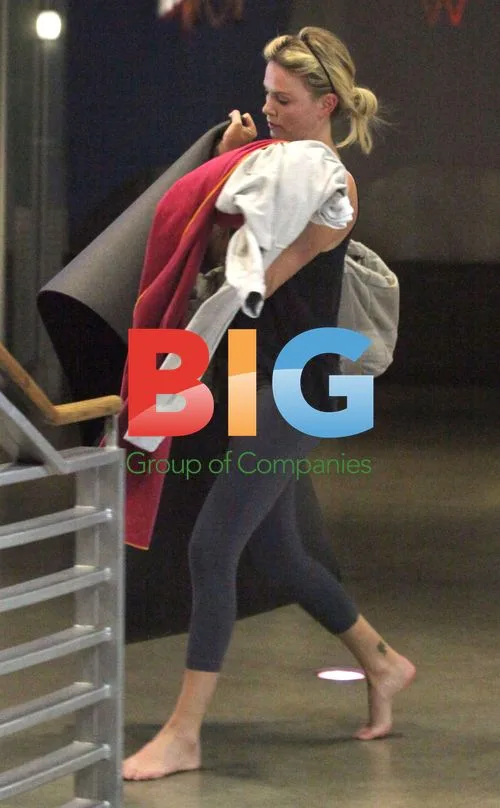 Charlize Theron at Crunch Gym
