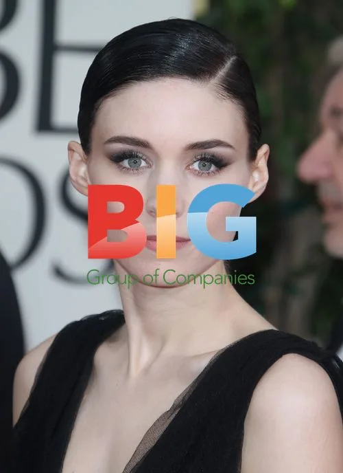 Rooney Mara at Golden Globes