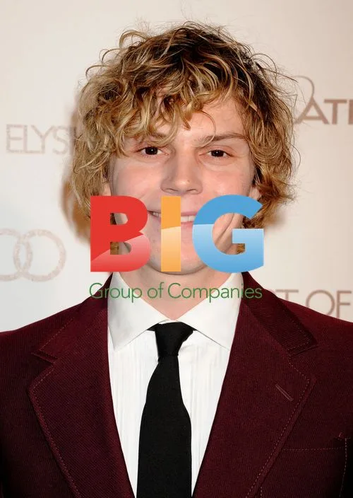 Evan Peters at Art Of Elysium Gala