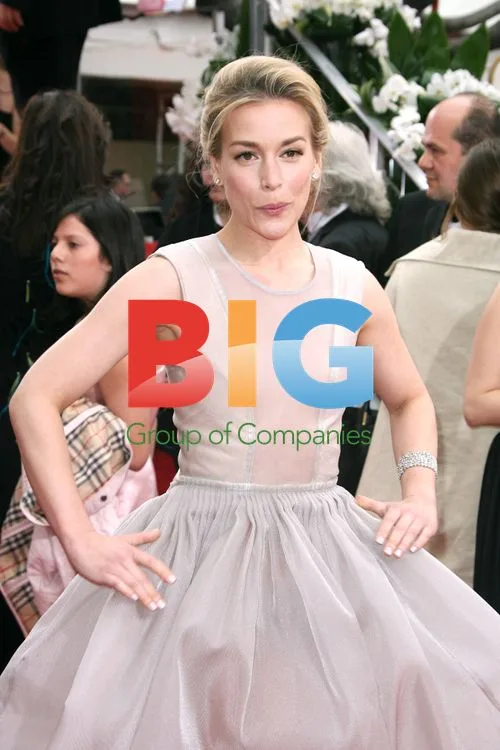 Piper Perabo at 69th Golden Globes
