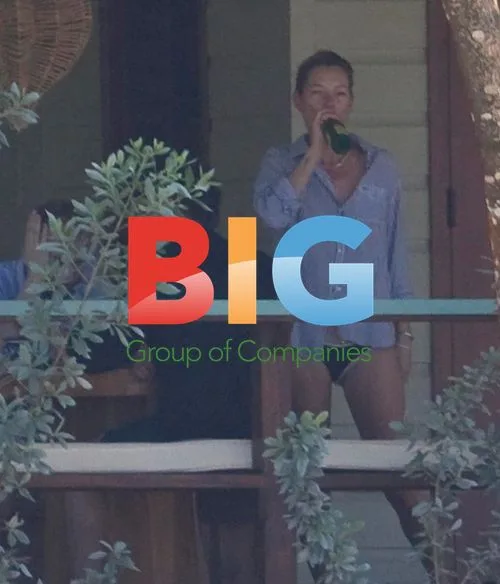 Kate Moss and Jamie Hince on Caribbean Holiday