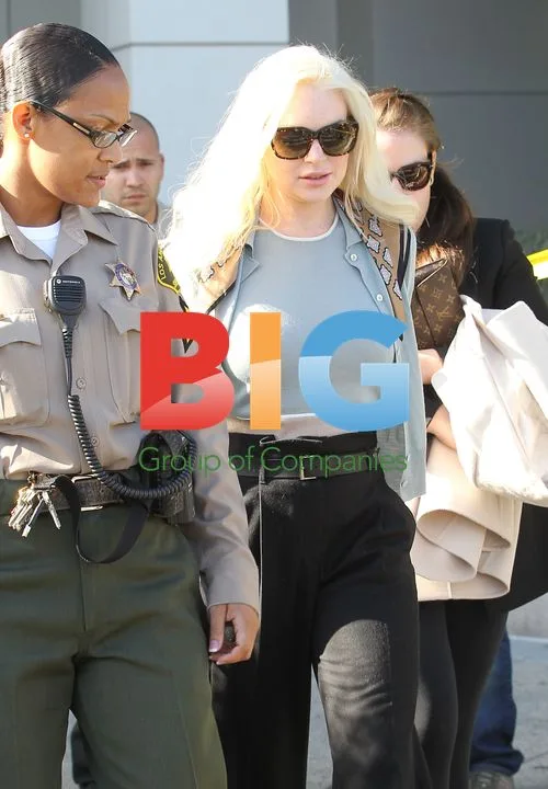 Lindsay Lohan Leaves Courthouse