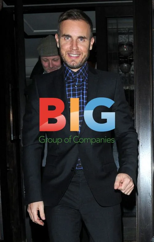 Gary Barlow and Wife at Restaurant 34