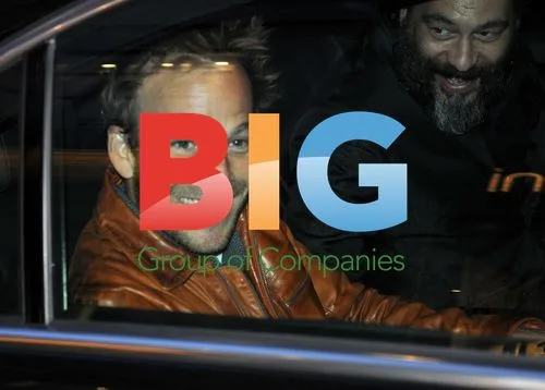 Actor Stephen Dorff shopping at Pirelli store