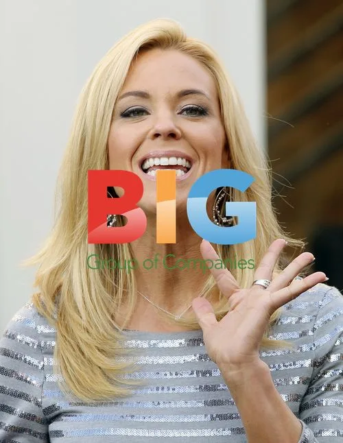 Kate Gosselin Arrives for TV Interview