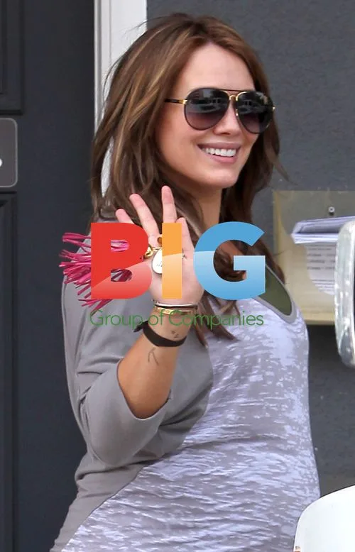 Pregnant Hilary Duff Leaves Pilates