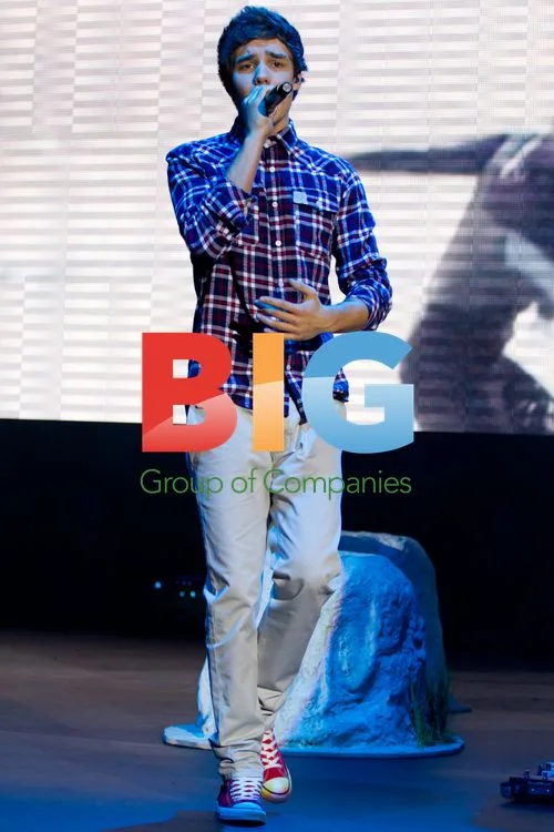 One Direction Perform in London