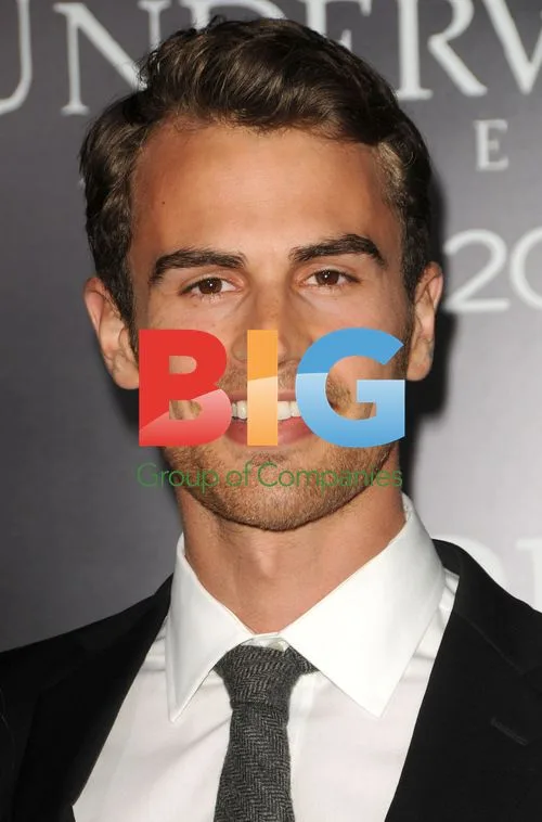 Theo James at 'Underworld Awakening' Premiere