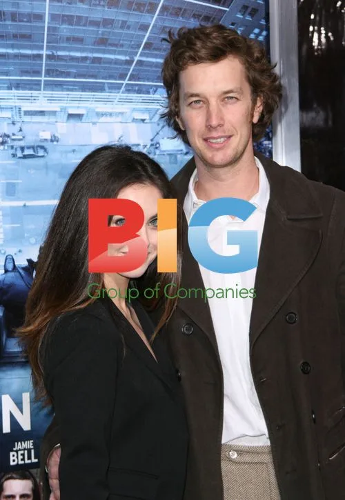 Brooke Lyons at Man on a Ledge Premiere