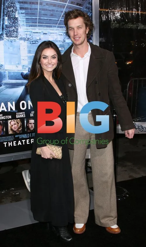 Brooke Lyons at Man on a Ledge Premiere