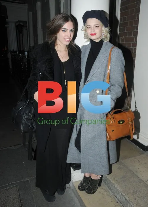 Models Amber Le Bon and Pixie Geldof