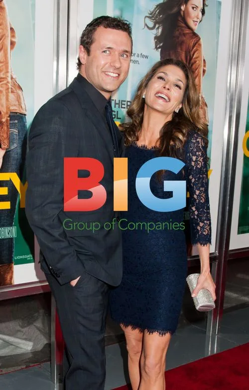 Jason O'Mara and Paige Turco at One for the Money Premiere