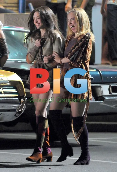 Amanda Seyfried and Juno Temple on "Lovelace" set