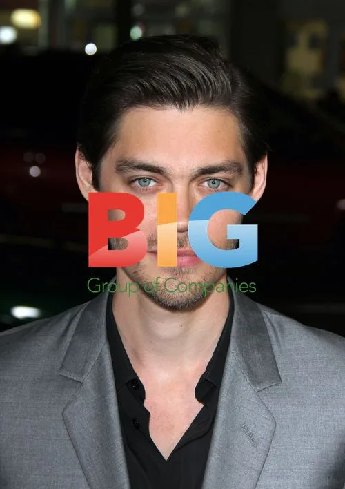 Tom Payne at 'Luck' Premiere