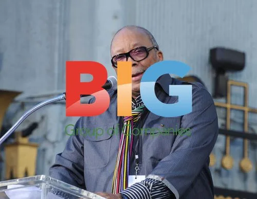 Quincy Jones at Michael Jackson Hand and Footprint Ceremony