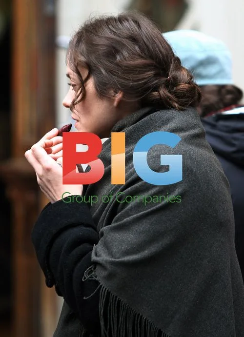 Joaquin Phoenix and Marion Cotillard on 'Low Life' Set