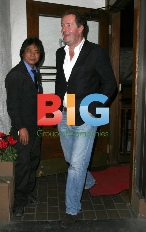 Piers Morgan Takes Parents to Dinner