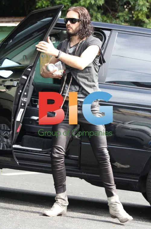 Russell Brand Heads to Hollywood Studio