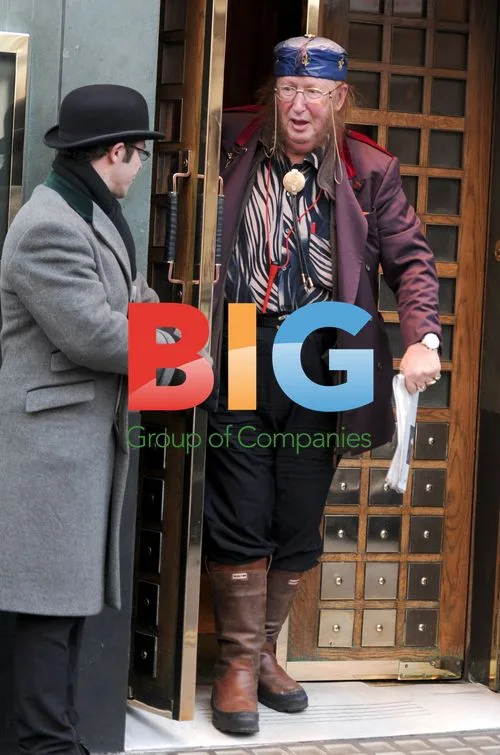 TV Personality John McCririck Leaves Restaurant