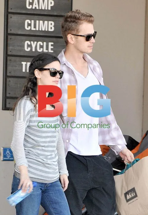 Rachel Bilson and Hayden Christensen Shopping in LA