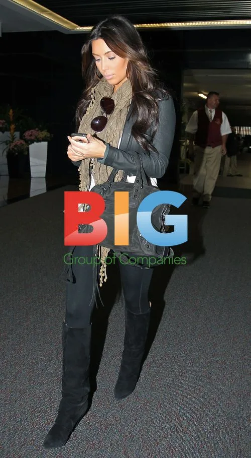 Kim Kardashian Arrives at Office in Beverly Hills