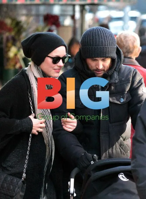Marion Cotillard and family in Soho, NY