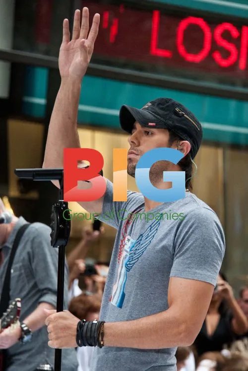Enrique Iglesias Performs on "Today" Show