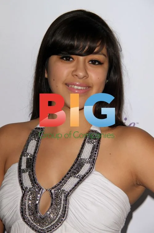Chelsea Rendon at 'Dysfunctional Friends' Premiere