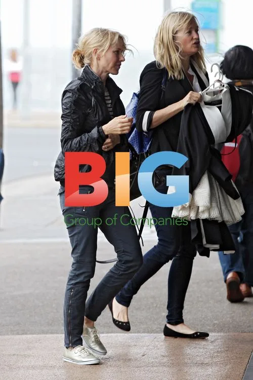 Naomi Watts Arriving for Event in Sydney