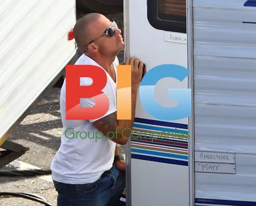 AnnaLynne McCord and Dominic Purcell on 90210 Set
