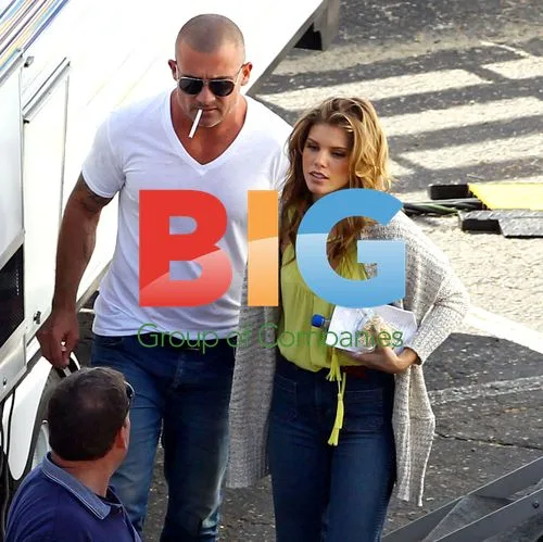 AnnaLynne McCord and Dominic Purcell on 90210 Set