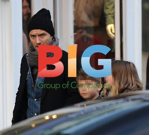 Jude Law and kids in Primrose Hill