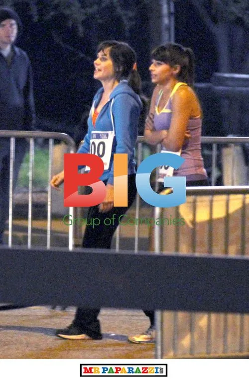 Zooey Deschanel and Hannah Simone on New Girl set