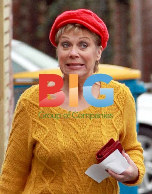 Denise Welch Shopping in Wilmslow