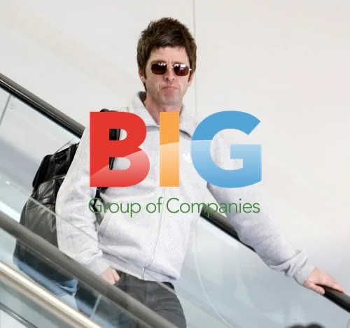 Noel Gallagher Arrives at Perth Airport