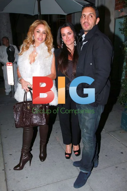 RHOBH Cast Out for Dinner