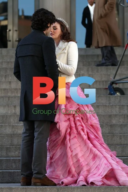 Leighton Meester and Penn Badgley on 'Gossip Girl' Set