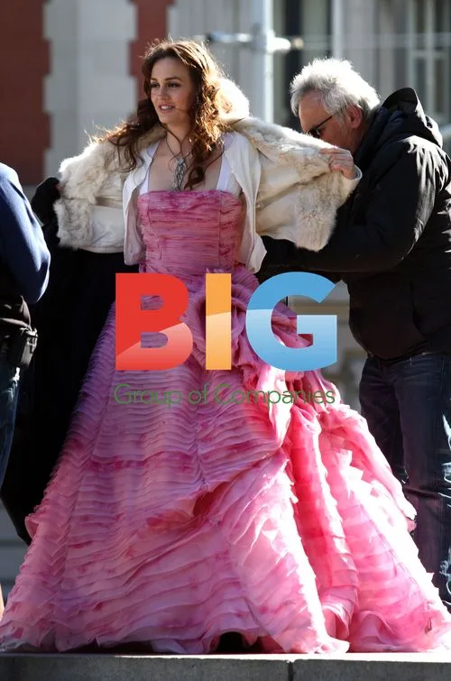 Penn Badgley and Leighton Meester film Gossip Girl