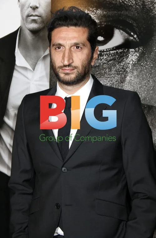 Fares Fares Arrives for 'Safe House' Premiere