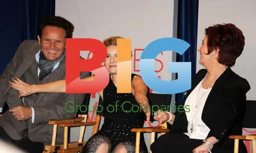 Mark Burnett, Elisha Cuthbert and Sharon Osbourne at People's Choice Awards 2012
