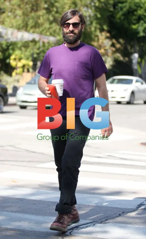 Jason Schwartzman leaves cafe in West Hollywood